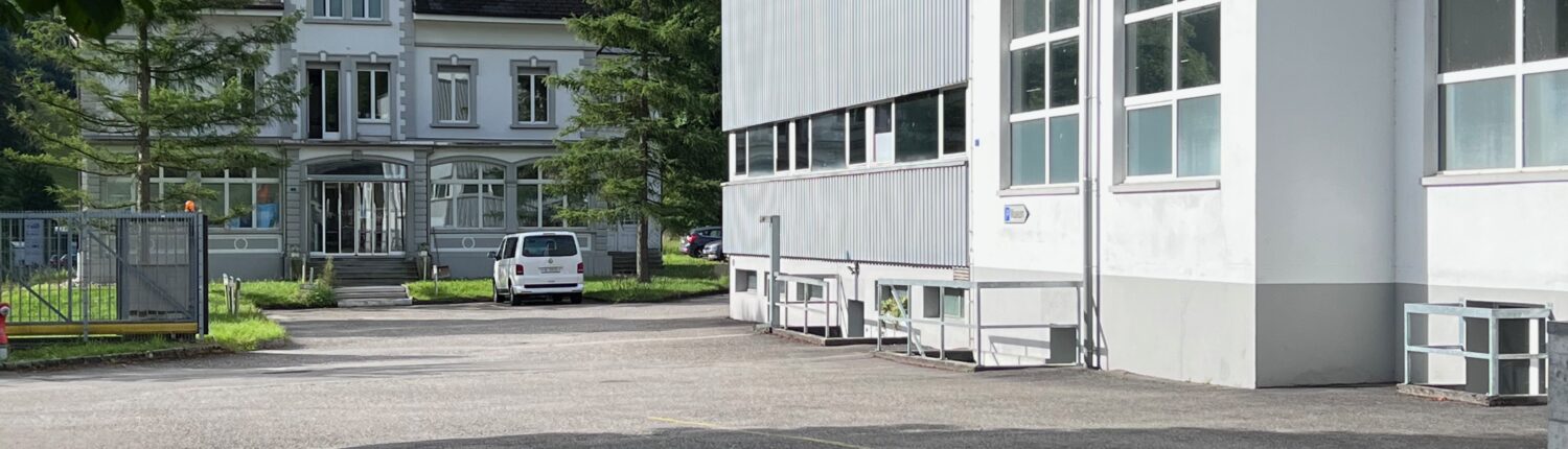 GLAESER Mümliswil AG - Ladenbau-Innenausbau-Möbelbau