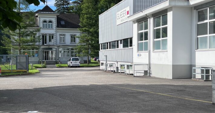 GLAESER Mümliswil AG - Ladenbau-Innenausbau-Möbelbau