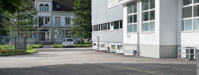 GLAESER Mümliswil AG - Ladenbau-Innenausbau-Möbelbau